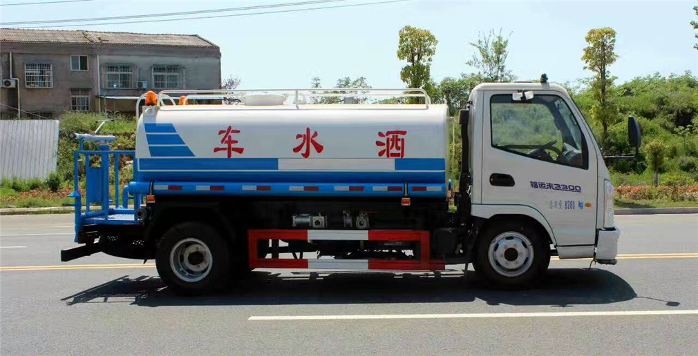 凯马5方国五KMC5076GSSA33D5洒水车