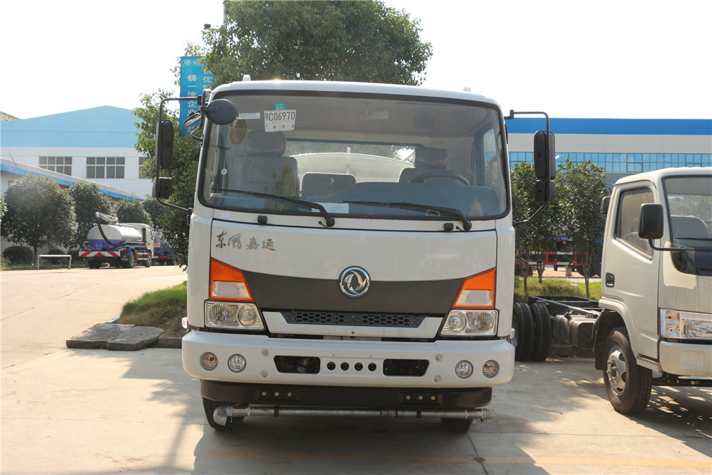 东风嘉运（10方）CLW5140GPSE5型绿化喷洒车