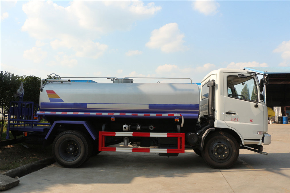 东风嘉运（10方）CLW5140GPSE5型绿化喷洒车