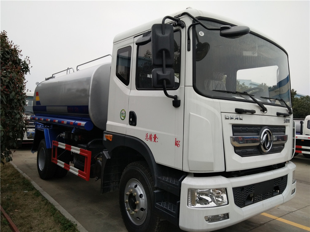 东风多利卡D9（12方）CLW5160GPSD5型洒水车