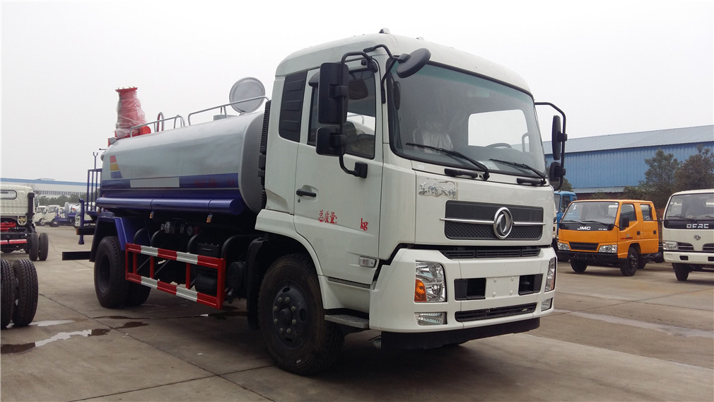 东风天锦（12方）CLW5161GSSD5型雾炮洒水车